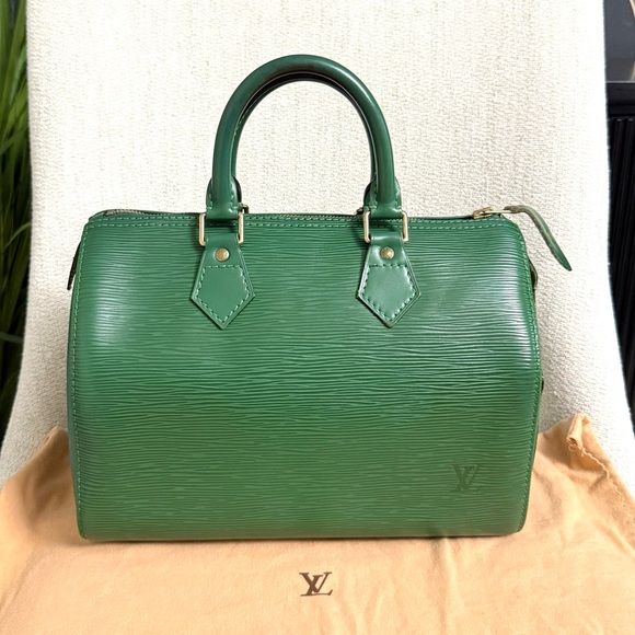 Authentic Louis Vuitton Speedy 25 satchel bag green Epi leather - Picture 1 of 16